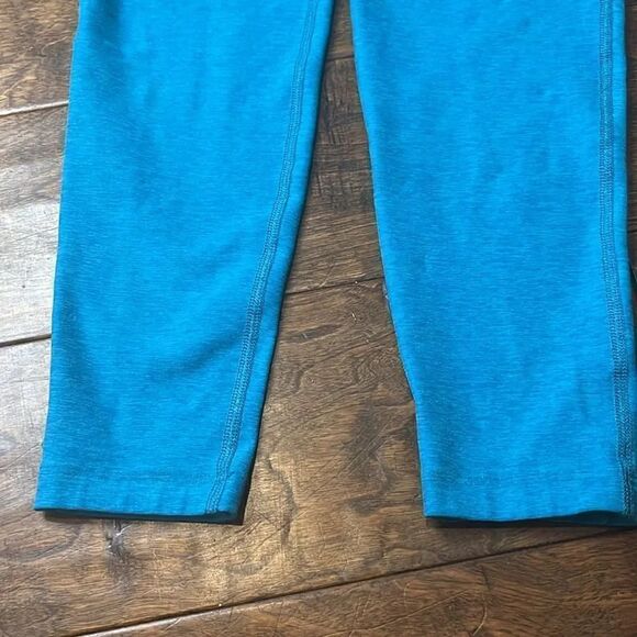 Beyond the Bump Turquoise Pocket Leggings, S! - Picture 3 of 6